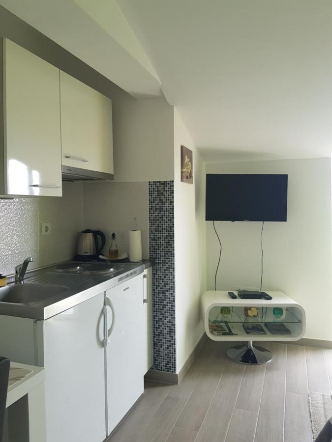 Gabi Rooms&Studio Apartment Lozovac Exterior foto